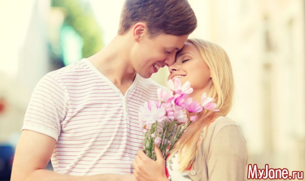 10 явных признаков того, что мужчина влюблен, но скрывает чувства