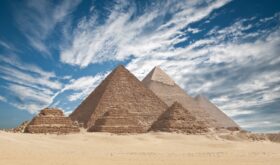 Почти все туристы, застрявшие в Египте, вернуться в РФ до конца недели