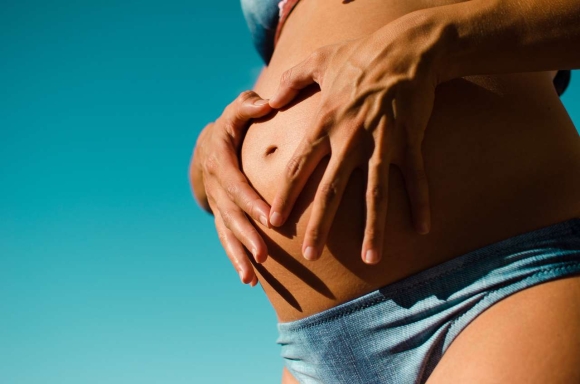 Популярные бьюти-процедуры, которые не рекомендуются беременным