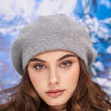 Что носить зимой вместо шапки: 7 модных альтернатив