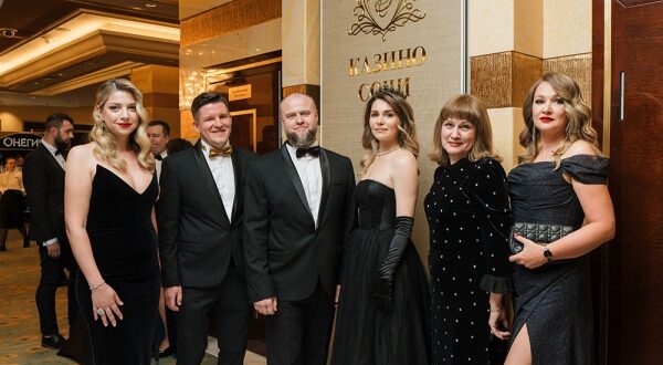 pobediteli premii russian hospitality awards 2023 objavleny vnbspkazino sochi f8f9779
